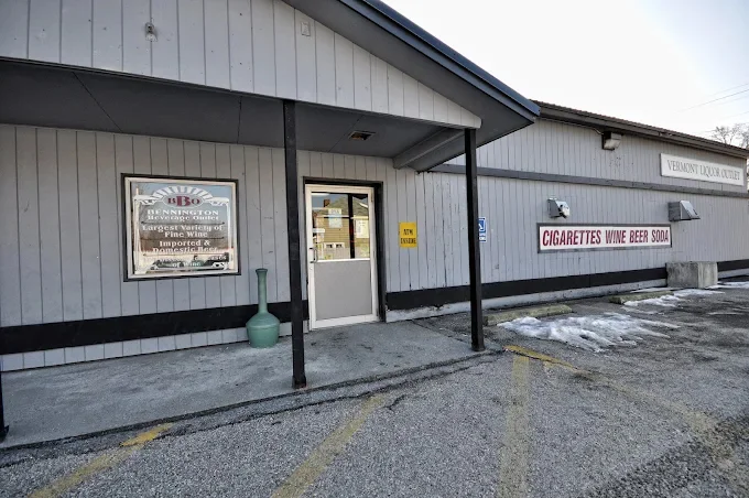 exterior of Bennington Beverage Outlet front door